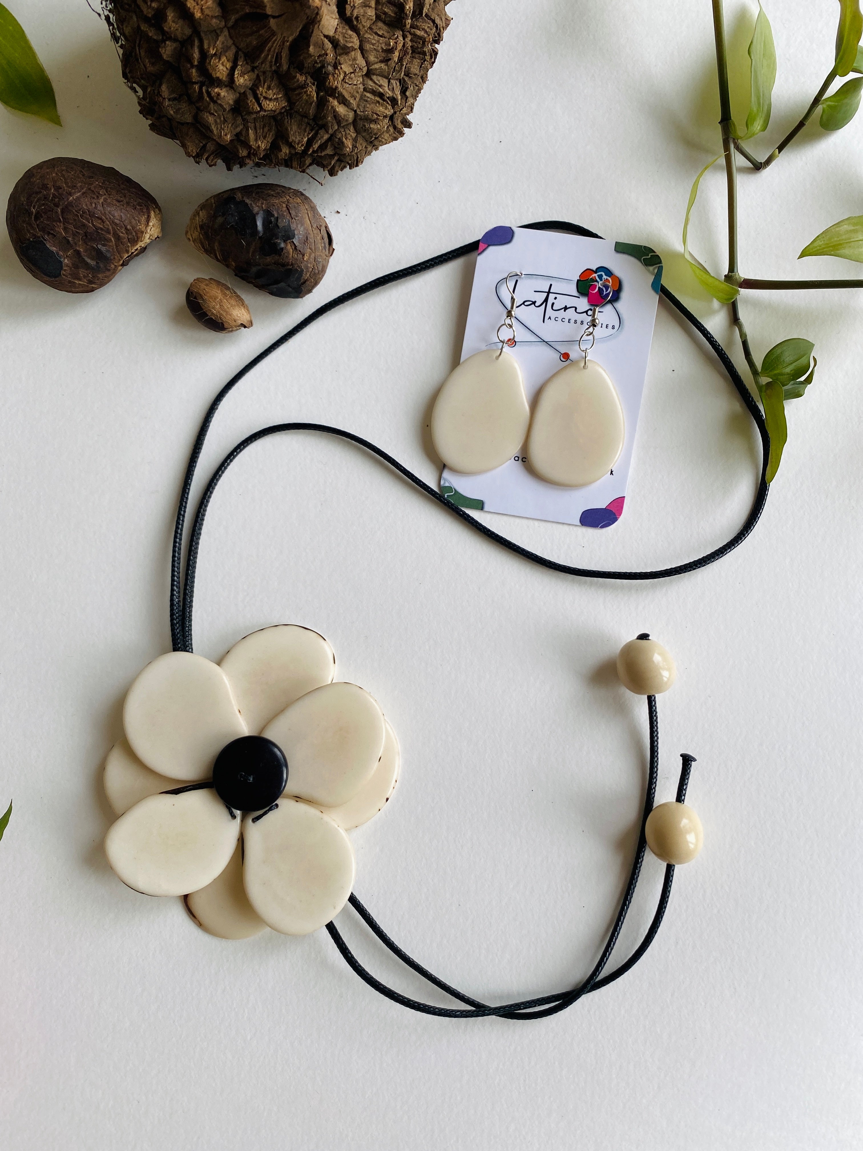 Margarita Tagua Necklace - White